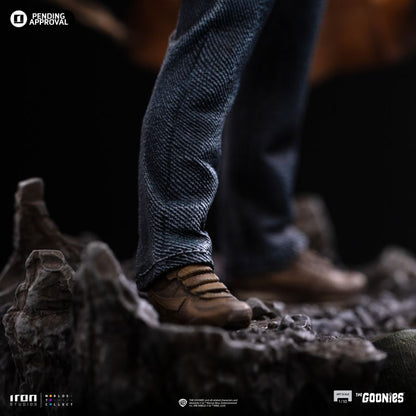 Iron Studios The Goonies Mikey Walsh 1:10 Scale Statue