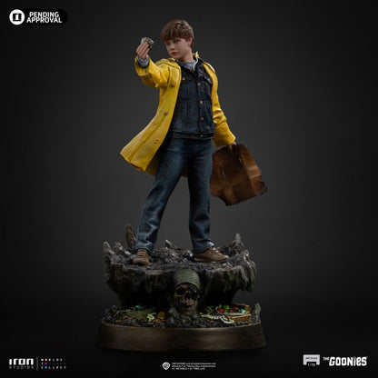 Iron Studios The Goonies Mikey Walsh 1:10 Scale Statue