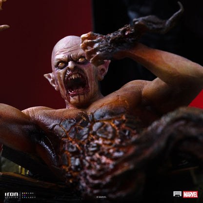 Iron Studios Blade Blade 1:10 Scale Statue