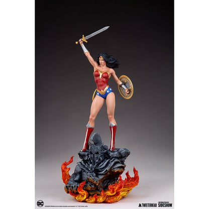 Tweeterhead DC Comics Wonder Woman 1:4 Scale Maquette