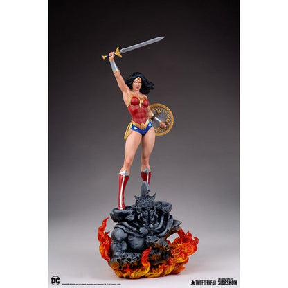 Tweeterhead DC Comics Wonder Woman 1:4 Scale Maquette