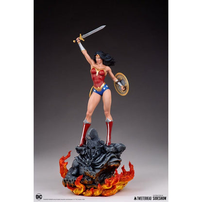 Tweeterhead DC Comics Wonder Woman 1:6 Scale Maquette