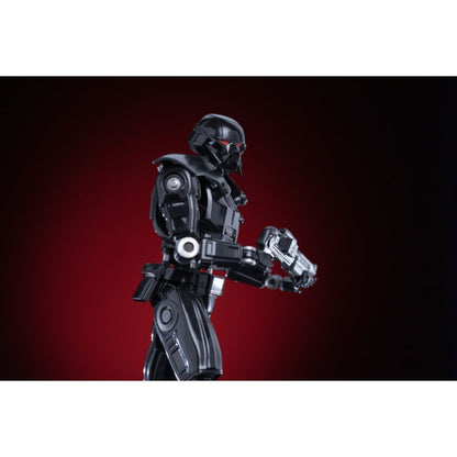 Iron Studios Star Wars: The Mandalorian Dark Trooper 1:10 Scale Statue