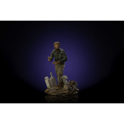 Iron Studios Universal Monsters Wolf Man Deluxe 1:10 Scale Statue