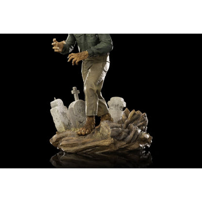 Iron Studios Universal Monsters Wolf Man Deluxe 1:10 Scale Statue