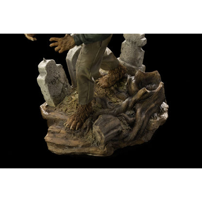 Iron Studios Universal Monsters Wolf Man Deluxe 1:10 Scale Statue