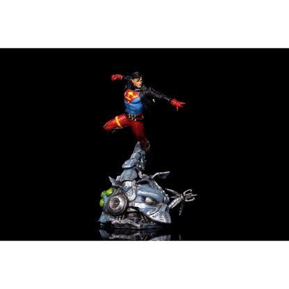 Iron Studios DC Comics Superboy 1:10 Scale Statue