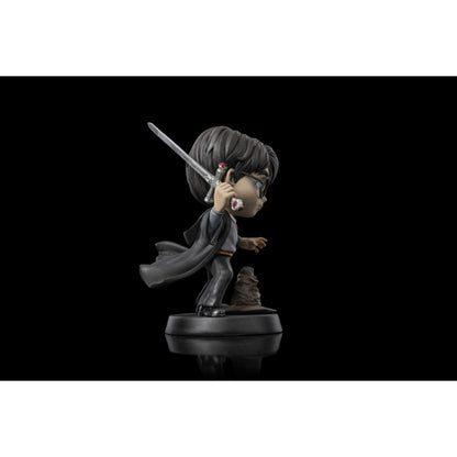 Iron Studios Harry Potter Harry Potter with Sword of Gryffindor Minico Vinyl Figure