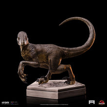 Iron Studios Jurassic Park Velociraptor C Icons Statue