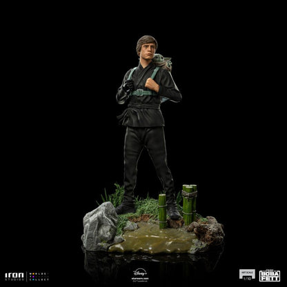 Iron Studios Star Wars: Book of Boba Fett Luke and Grogu Training 1:10 Scale Statue