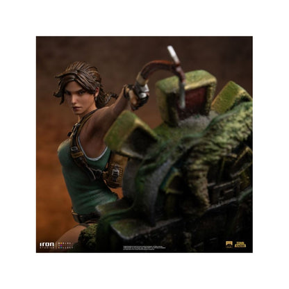 Iron Studios Tomb Raider Lara Croft Deluxe 1:10 Scale Statue