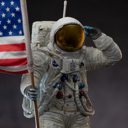 Iron Studios Apollo 11 Astronaut 1:10 Scale Statue
