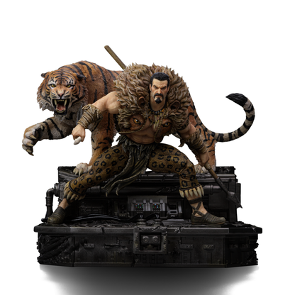 Iron Studios Sinister Six Kraven vs Spider Man 1:10 Scale Diorama