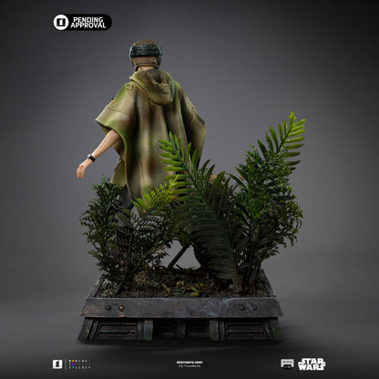 Iron Studios Star Wars Leia and Wicket 1:10 Scale Statue