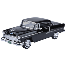 Motormax Timeless Legends 1955 Chevy Bel Air (Hard Top) 1:18 Scale Diecast Vehicle