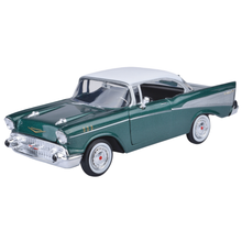 Motormax Timeless Legends 1957 Chevy Bel Air [Green] 1:24 Scale Diecast Vehicle