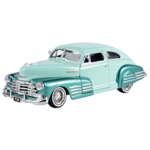 Motormax Get Low 1948 Chevy Fleetline Aerosedan 1:24 Scale Diecast Vehicle