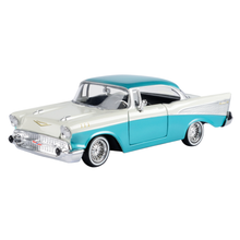 Motormax Get Low 1957 Chevy Bel Air 1:24 Scale Diecast Vehicle