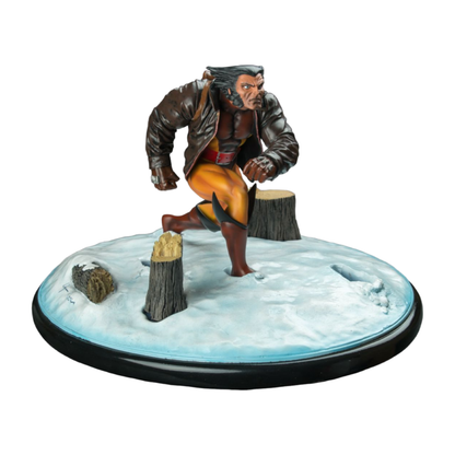 Diamond Select Toys Marvel Comics Wolverine In Snow Resin Statue