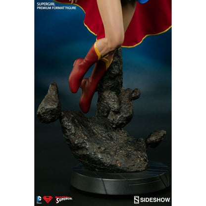 Sideshow Collectibles DC Comics Supergirl Premium Format 1:4 Scale Statue