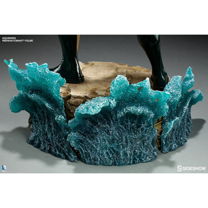 Sideshow Collectibles DC Comics Aquaman Premium Format 1:4 Scale Statue