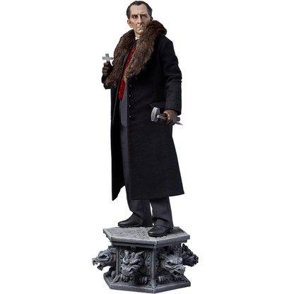Sideshow Collectibles Dracula Van Helsing Premium Format Statue