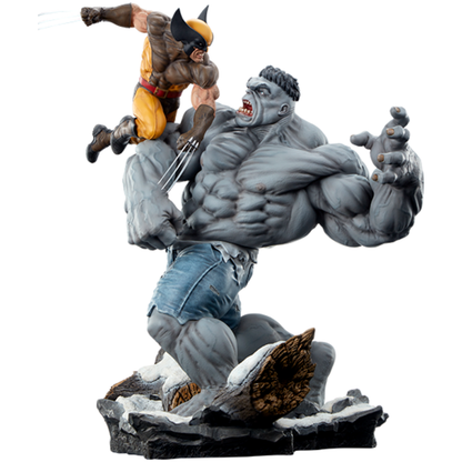 Sideshow Collectibles Marvel Comics Grey Hulk vs Wolverine Maquette