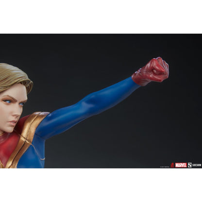 Sideshow Collectibles Marvel Comics Captain Marvel Statue