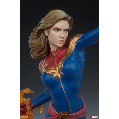 Sideshow Collectibles Marvel Comics Captain Marvel Statue