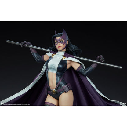 Sideshow Collectibles DC Comics Huntress Premium Format Statue
