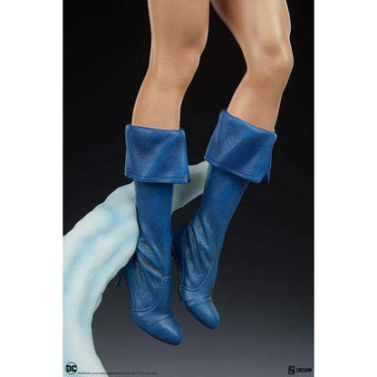 Sideshow Collectibles DC Comics Power Girl Premium Format Statue