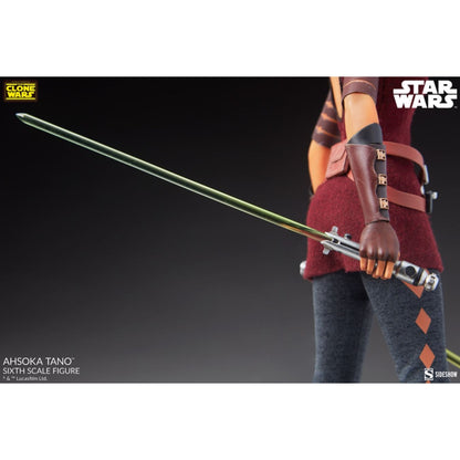 Sideshow Collectibles Star Wars: The Clone Wars Ahsoka Tano 1:6 Scale Action Figure