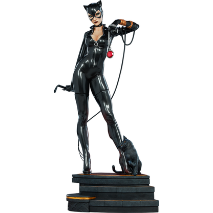 Sideshow Collectibles DC Comics Catwoman Premium Format Statue