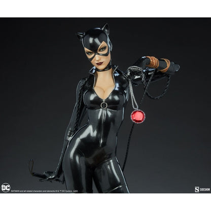 Sideshow Collectibles DC Comics Catwoman Premium Format Statue