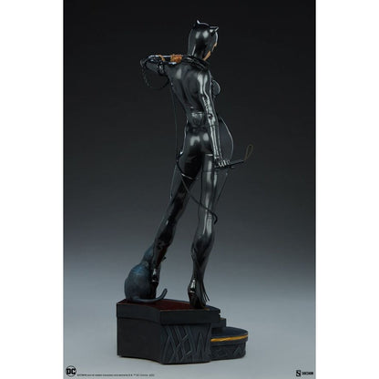 Sideshow Collectibles DC Comics Catwoman Premium Format Statue