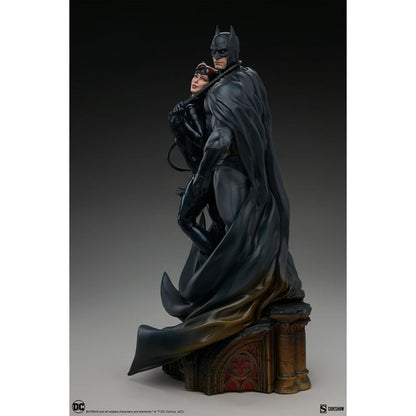 Sideshow Collectibles DC Comics Batman & Catwoman Diorama