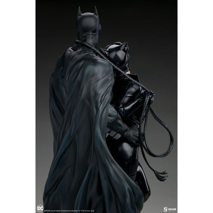 Sideshow Collectibles DC Comics Batman & Catwoman Diorama