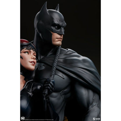 Sideshow Collectibles DC Comics Batman & Catwoman Diorama