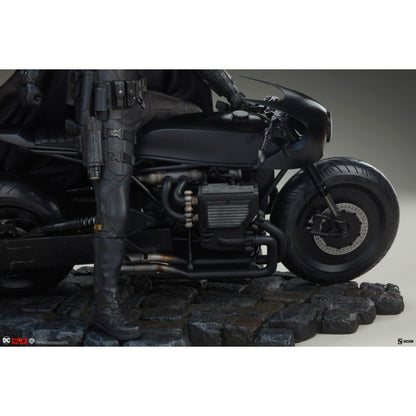 Sideshow Collectibles The Batman Batman Premium Format Statue