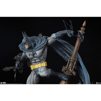 Sideshow Collectibles Batman Batman Premium Format 1:4 Scale Statue