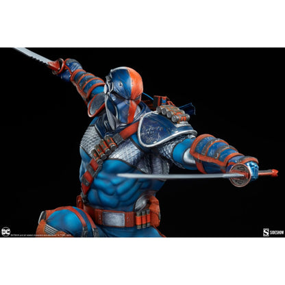 Sideshow Collectibles DC Comics Deathstroke Premium Format Statue