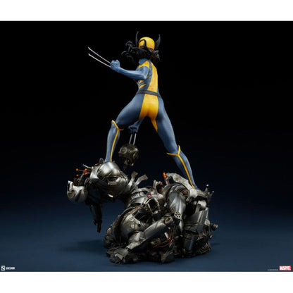 Sideshow Collectibles X Men Wolverine: X 23 Uncaged Premium Format Statue