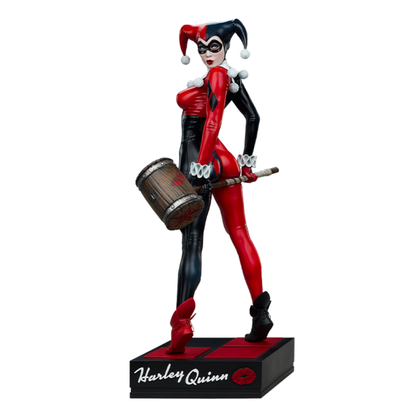 Sideshow Collectibles DC Comics Harley Quinn Premium Format Statue