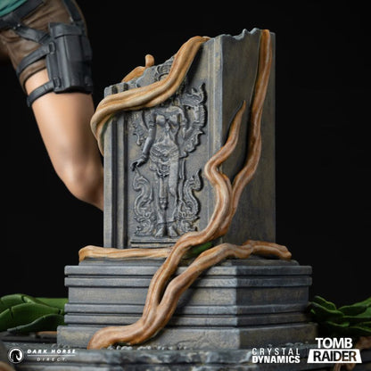 Dark Horse Comics Tomb Raider Lara Croft PVC Statue