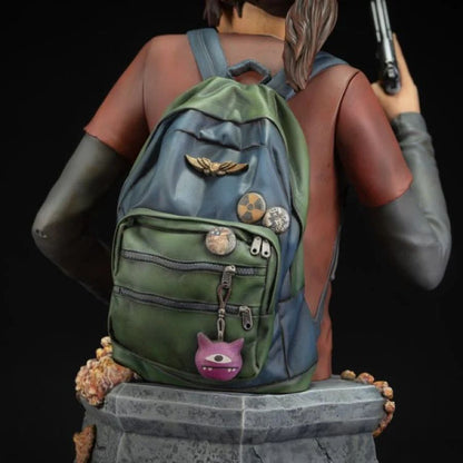 Dark Horse Comics The Last of Us Ellie with Handgun Bust