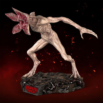 Hollywood Collectibles Group Stranger Things Demogorgon 1:4 Scale Statue