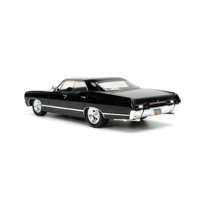 Jada Toys Supernatural '67 Chevy Impala with Dean 1:24 Scale Hollywood Ride