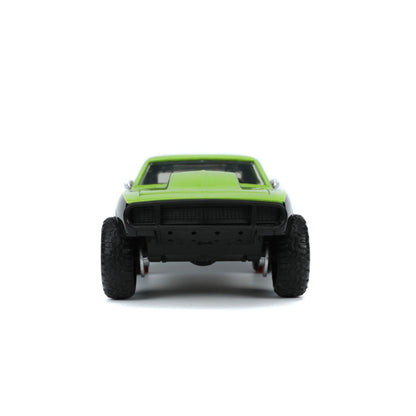 Jada Toys Teenage Mutant Ninja Turtles (TV 1987) 1967 Chevrolet Camaro with Raphael 1:24 Scale