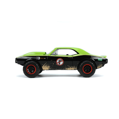 Jada Toys Teenage Mutant Ninja Turtles (TV 1987) 1967 Chevrolet Camaro with Raphael 1:24 Scale