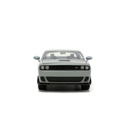 Jada Toys Tom & Jerry 2015 Dodge Challenger Hellcat with Jerry Figure 1:24 Scale